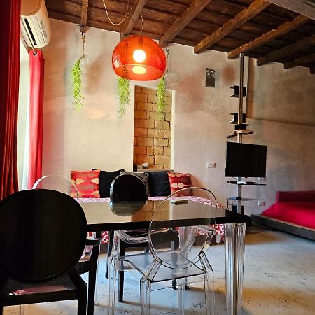 Vm Siro Comi Apartment Pavia Luaran gambar