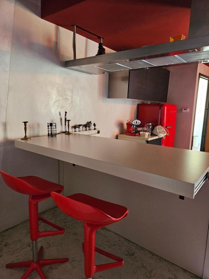 Vm Siro Comi Apartment Pavia Luaran gambar