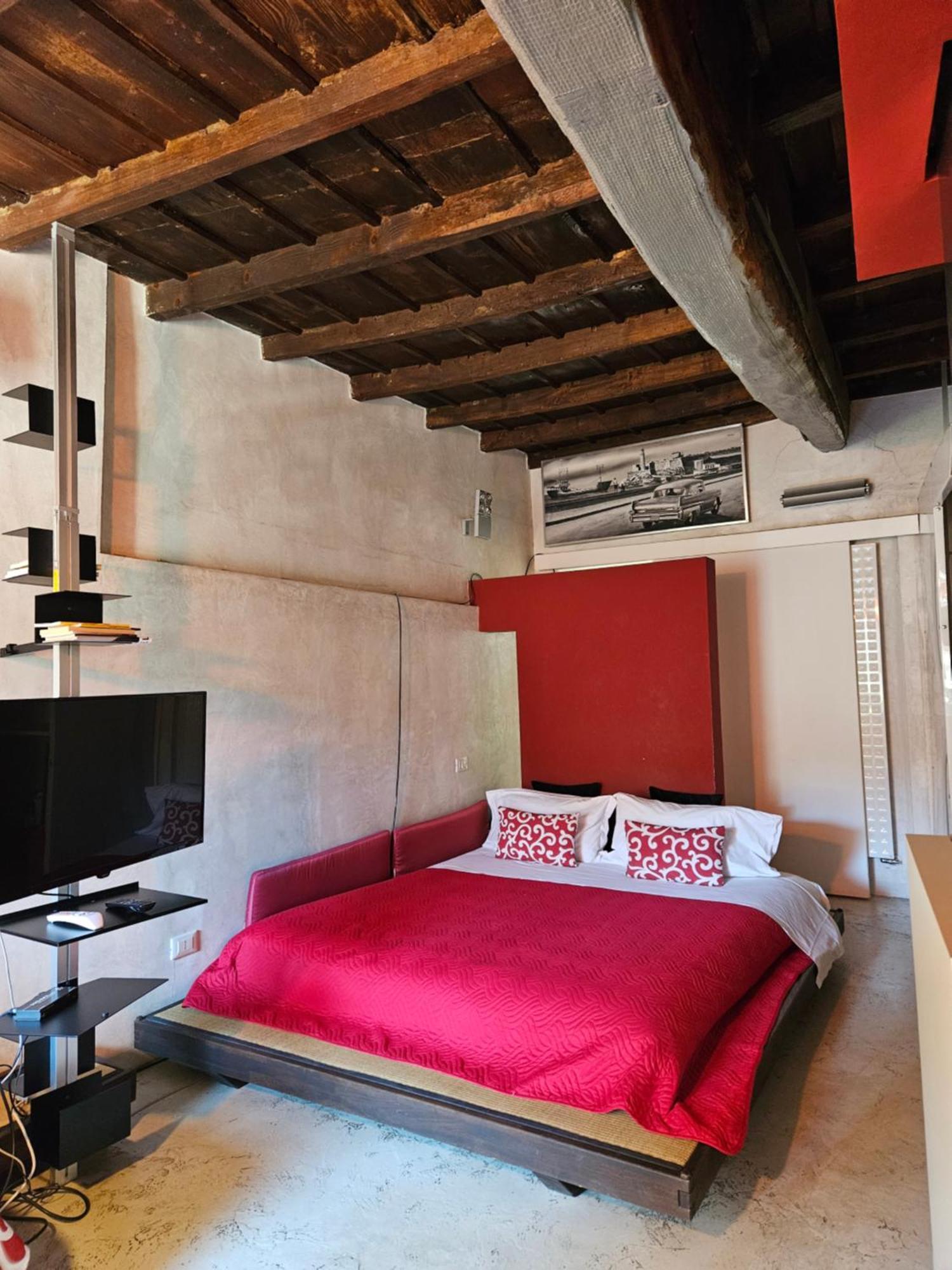 Vm Siro Comi Apartment Pavia Luaran gambar